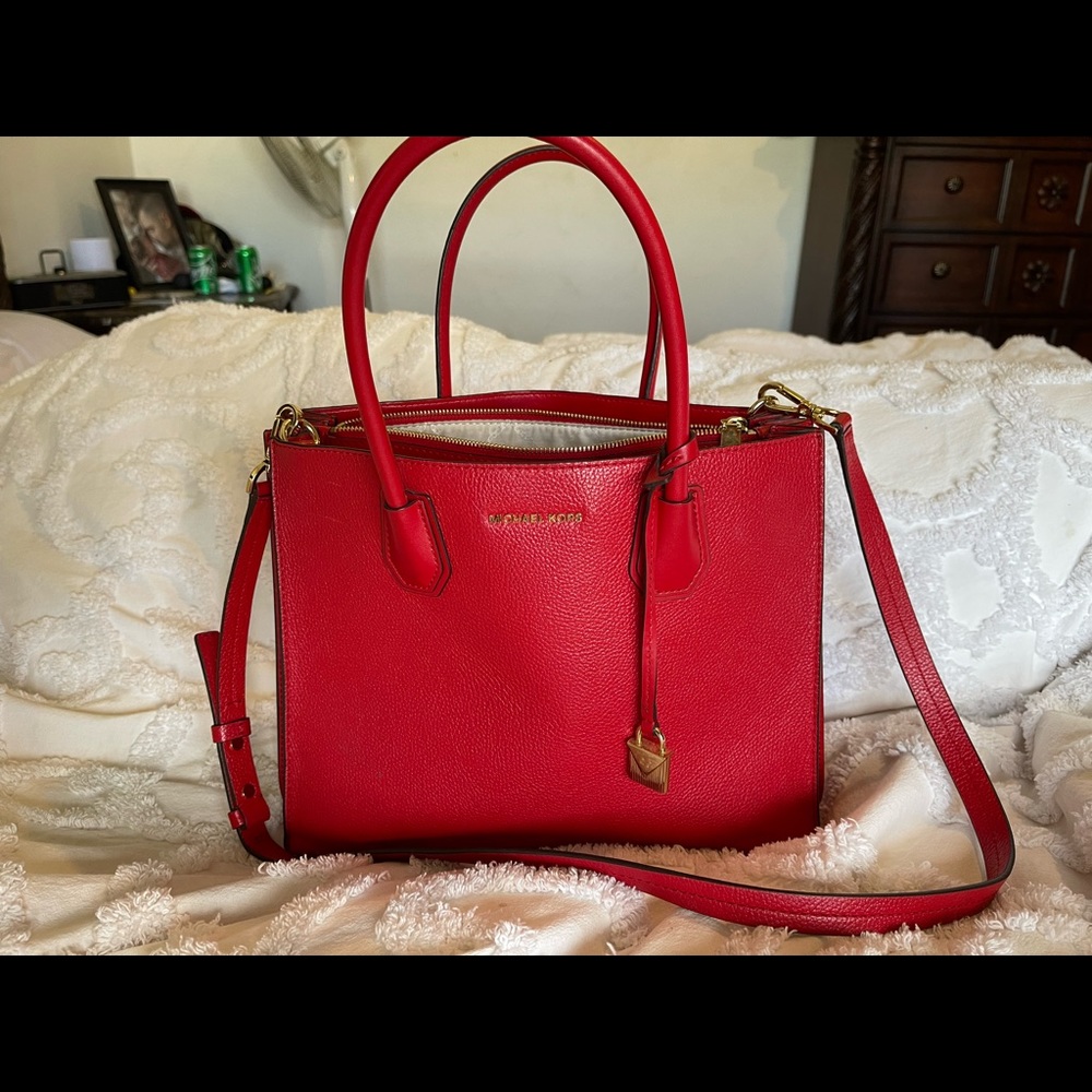 Michael Kors handbag and wallet
